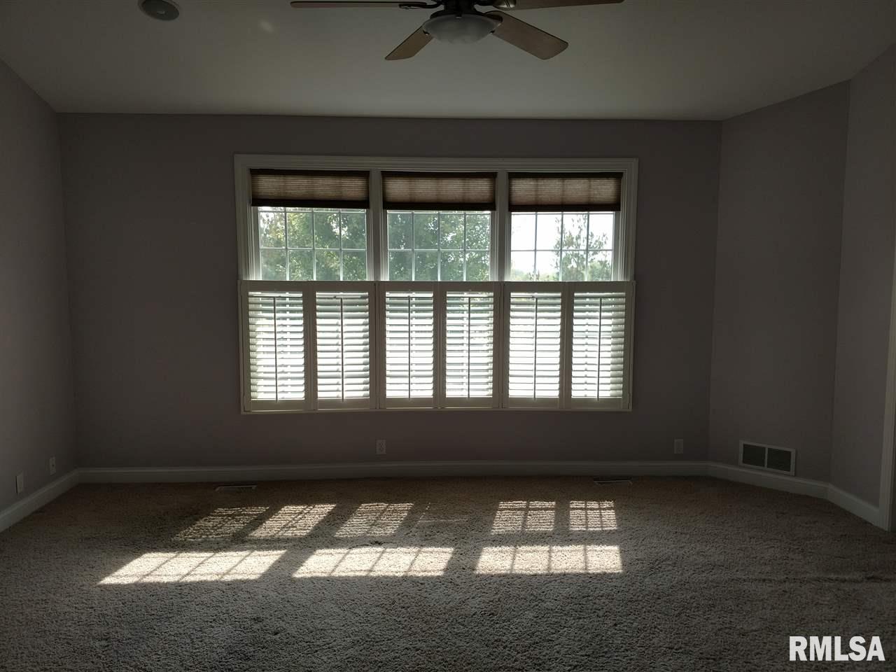 1712 Kingsbury Road Washington, IL 61571 - Photo 14 of 36 Gallery Image 14