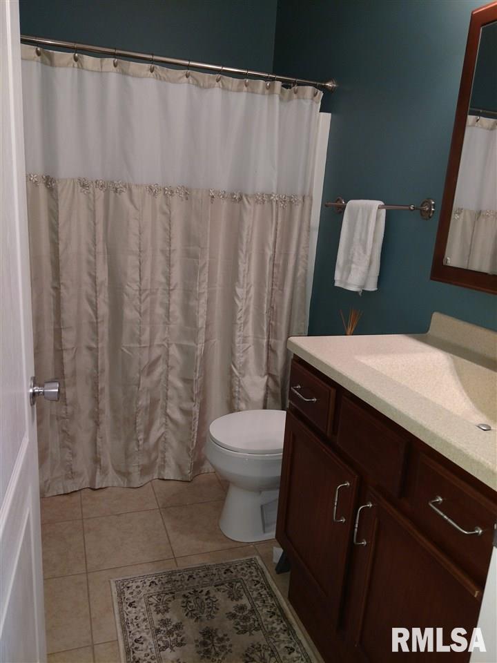 1712 Kingsbury Road Washington, IL 61571 - Photo 20 of 36 Gallery Image 20