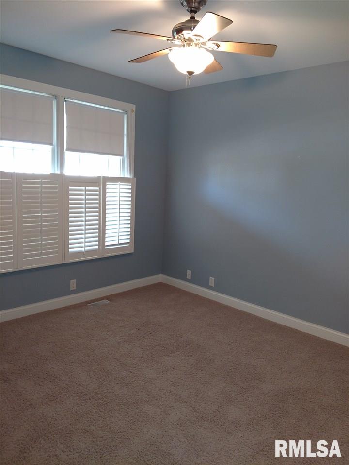 1712 Kingsbury Road Washington, IL 61571 - Photo 23 of 36 Gallery Image 23
