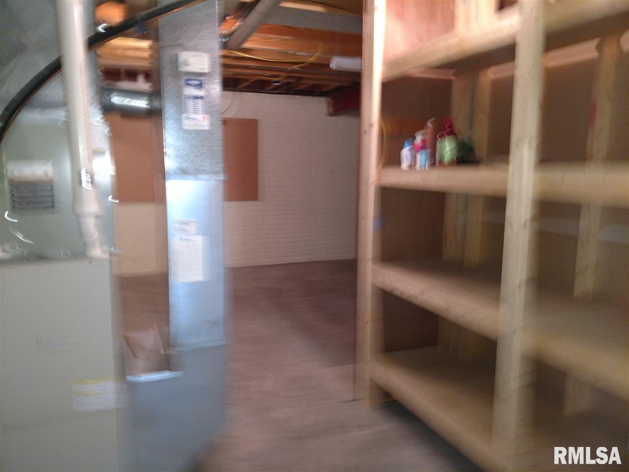 1712 Kingsbury Road Washington, IL 61571 - Photo 30 of 36 Gallery Image 30