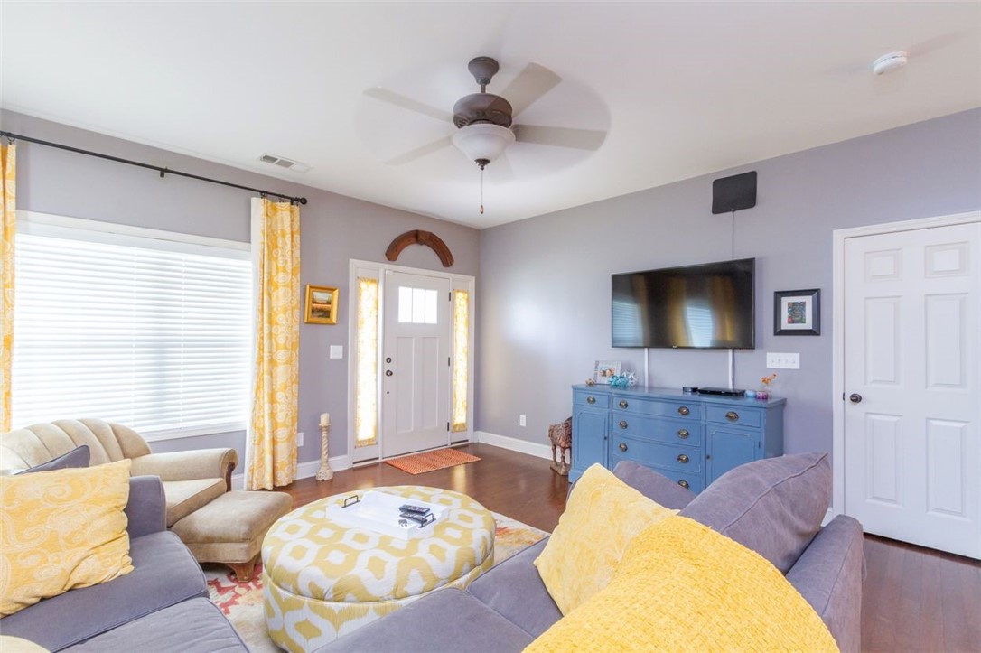 1032 Edenbrooke Circle Anderson, SC 29621 - Photo 4 of 23 Gallery Image 4