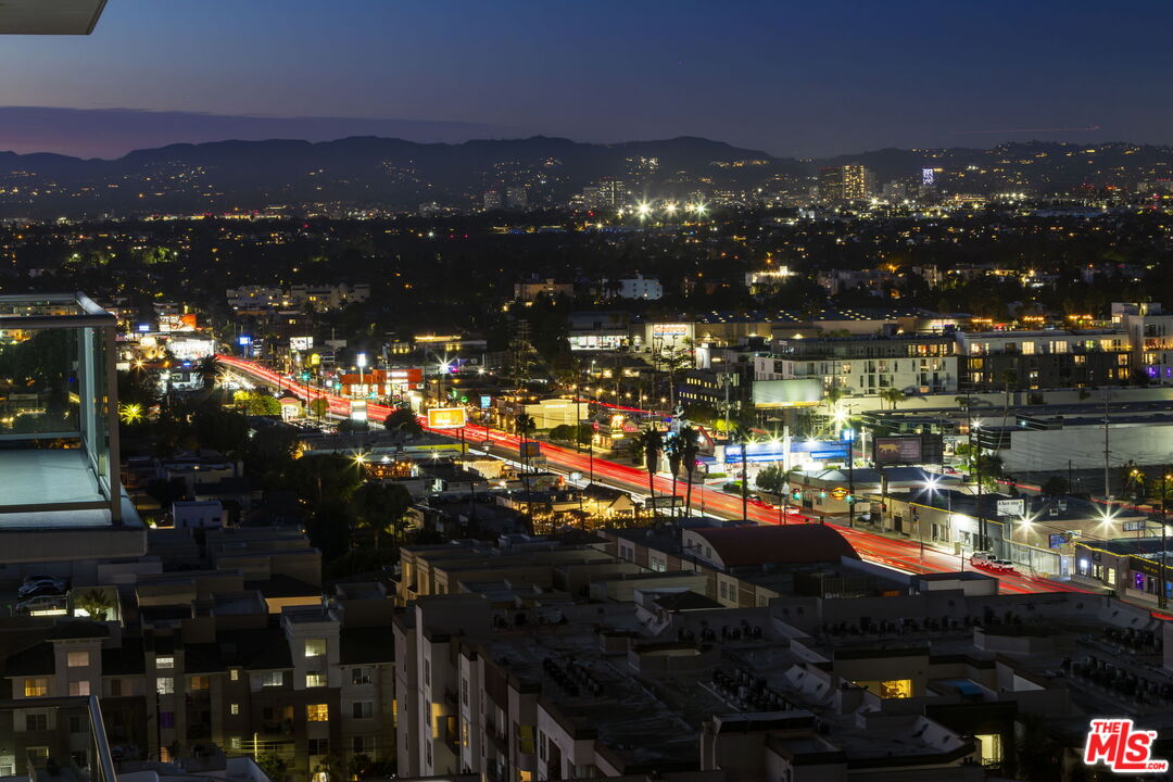 13650 Marina Pointe Drive, Unit 1806 Marina del Rey, CA 90292 - Photo 65 of 65 a city view