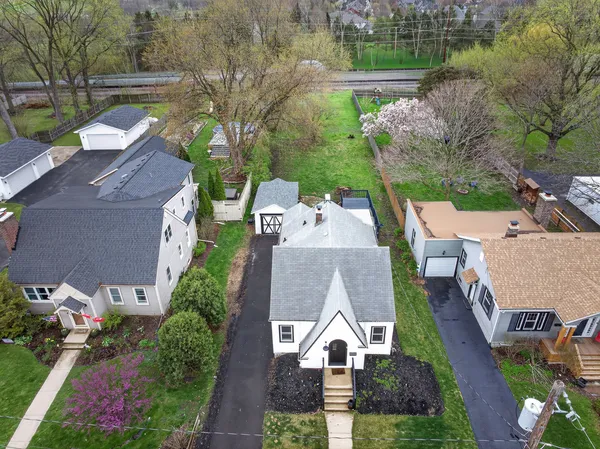 $419,000 | 320 Chalmers Street, Geneva, IL 60134