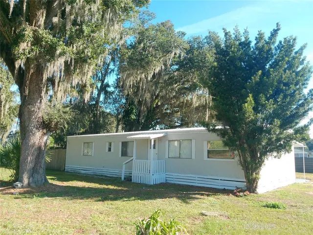 $1,700 | 2115 Bailey Road, Mulberry, FL 33860