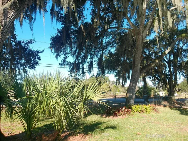 $1,700 | 2115 Bailey Road, Mulberry, FL 33860