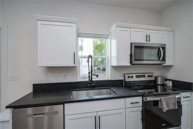 $535,000 | 1320 Pennsylvania Street, Lawrence, KS 66044