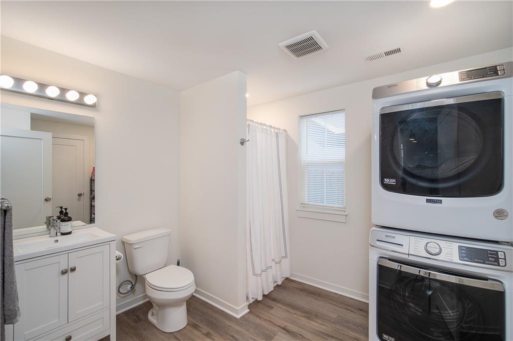 1320 Pennsylvania Street Lawrence, KS 66044 - Photo 17 of 41