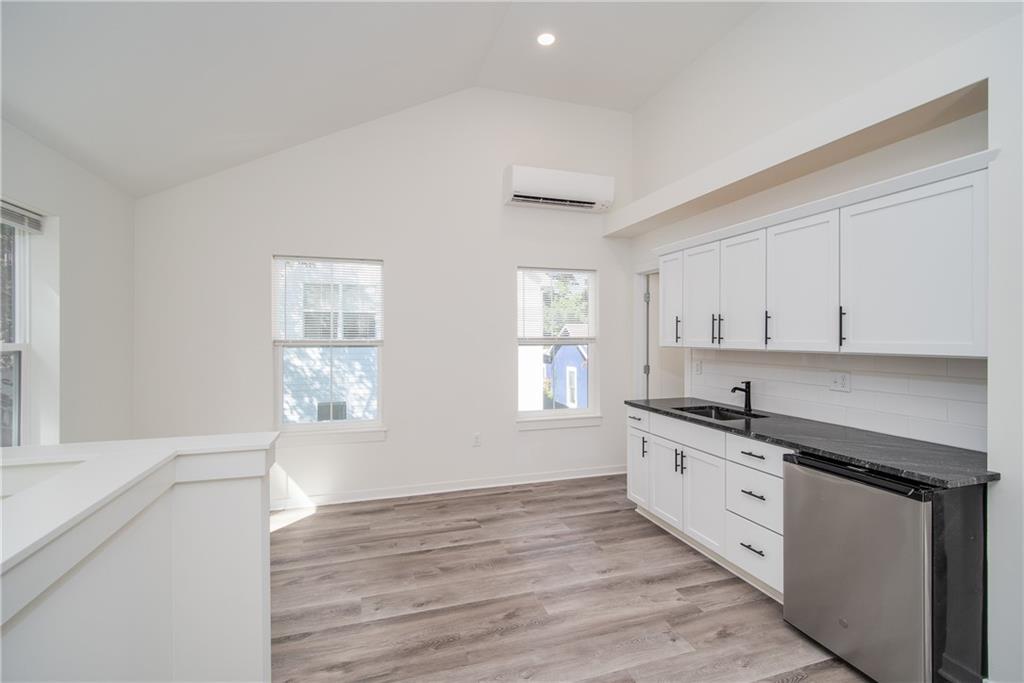 1320 Pennsylvania Street Lawrence, KS 66044 - Photo 30 of 41