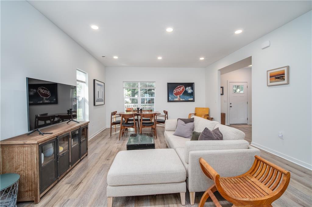 1320 Pennsylvania Street Lawrence, KS 66044 - Photo 9 of 41