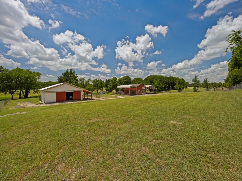 580 Homer Smith Road Van Alstyne, TX 75495 - Photo 3 of 23