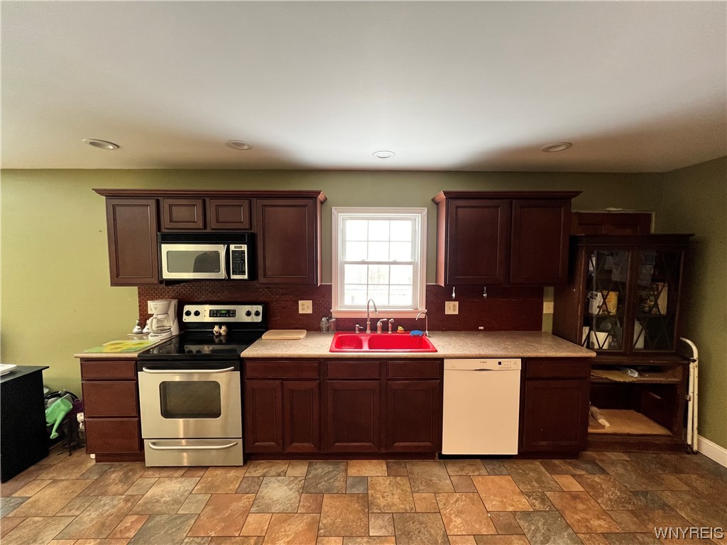 8890 Cottage Road Dayton, NY 14138 - Photo 8 of 30