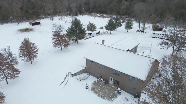 $569,000 | W4838 28th Street, Necedah, WI 54646