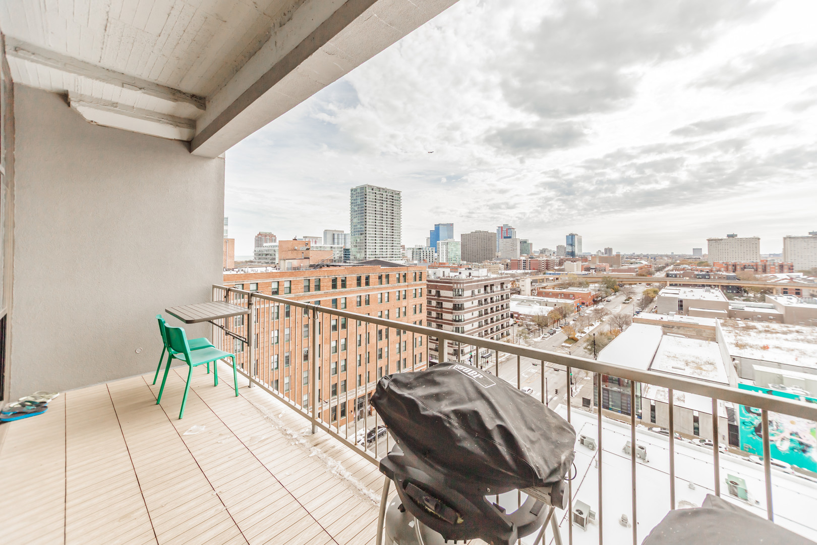 1530 South State Street, Unit 917 Chicago, IL 60605 - Photo 12 of 14 a view of city from terrace