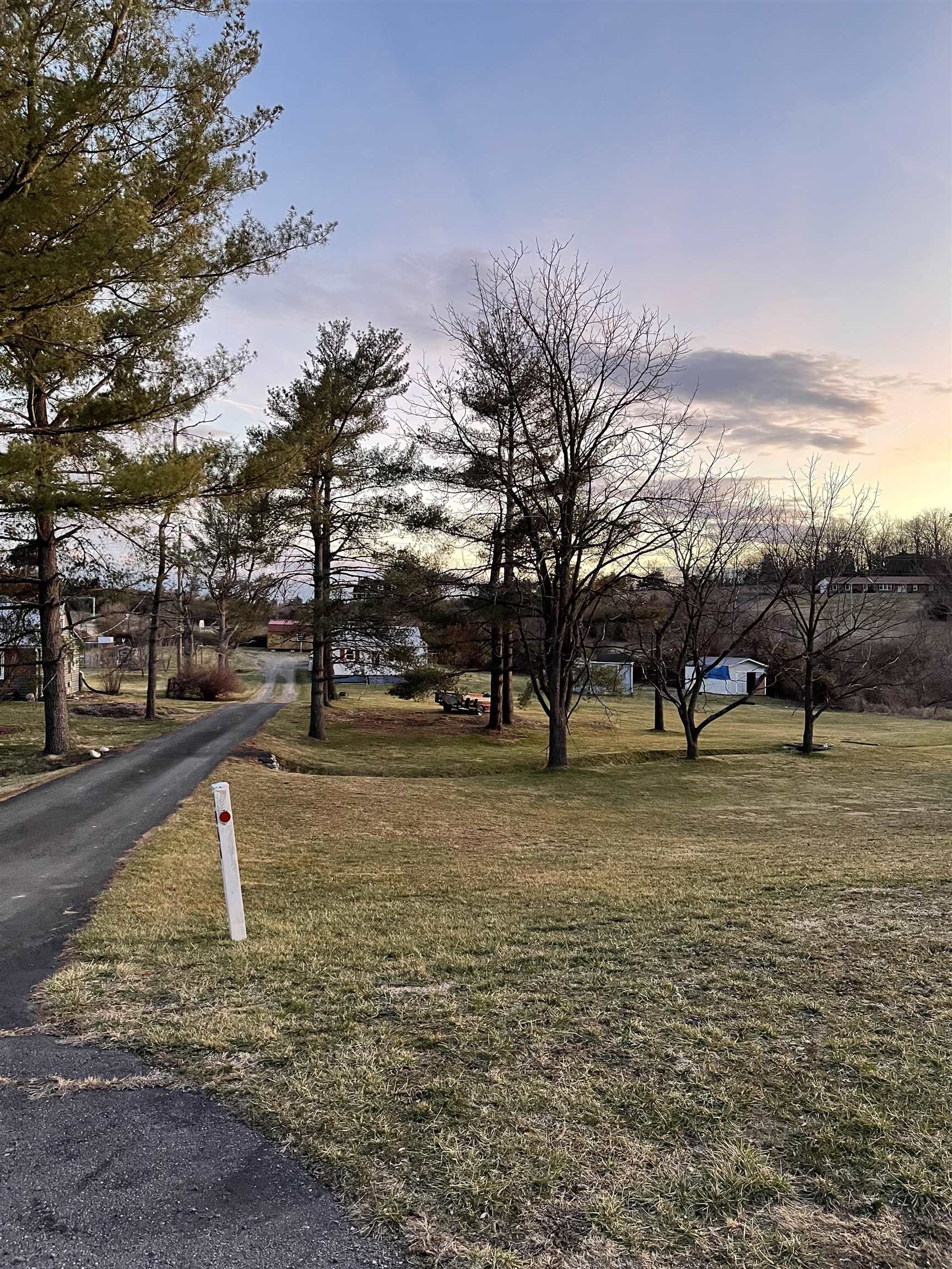 1066 Apple Valley Road Harrisonburg, VA 22801 - Photo 4 of 19 Gallery Image 4