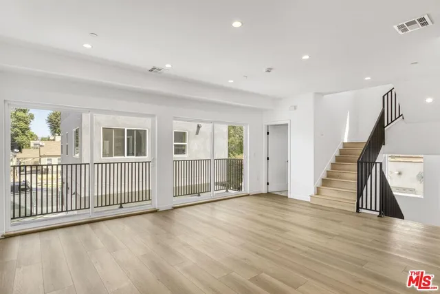 $4,593 | 10826 1/2 Hesby Street, North Hollywood, CA 91601