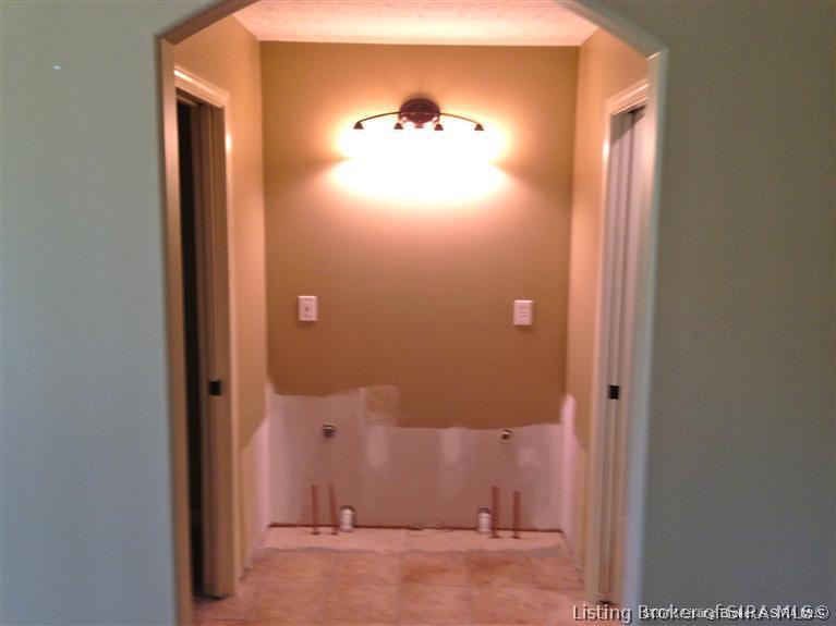 1386 Ridgewood Drive Northwest Corydon, IN 47112 - Photo 8 of 34 Gallery Image 8