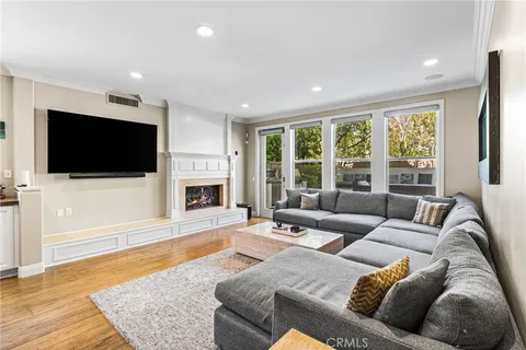 $4,450,000 | 9 Winthrop, Newport Beach, CA 92660