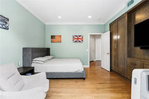 $4,450,000 | 9 Winthrop, Newport Beach, CA 92660