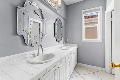 $4,450,000 | 9 Winthrop, Newport Beach, CA 92660