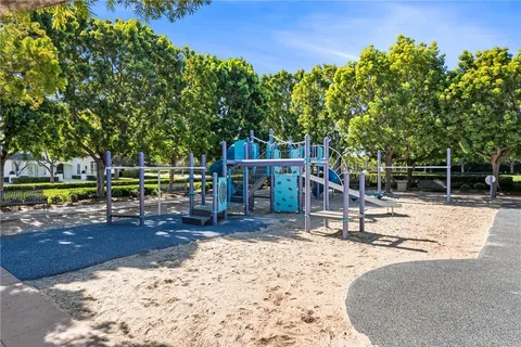 $4,450,000 | 9 Winthrop, Newport Beach, CA 92660