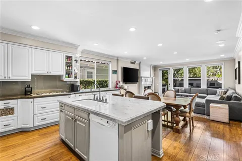 $4,450,000 | 9 Winthrop, Newport Beach, CA 92660