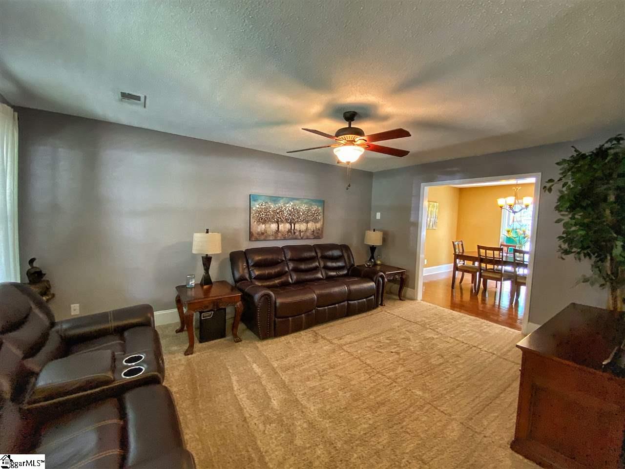 100 Timberjack Street Simpsonville, SC 29680 - Photo 3 of 19 Gallery Image 3