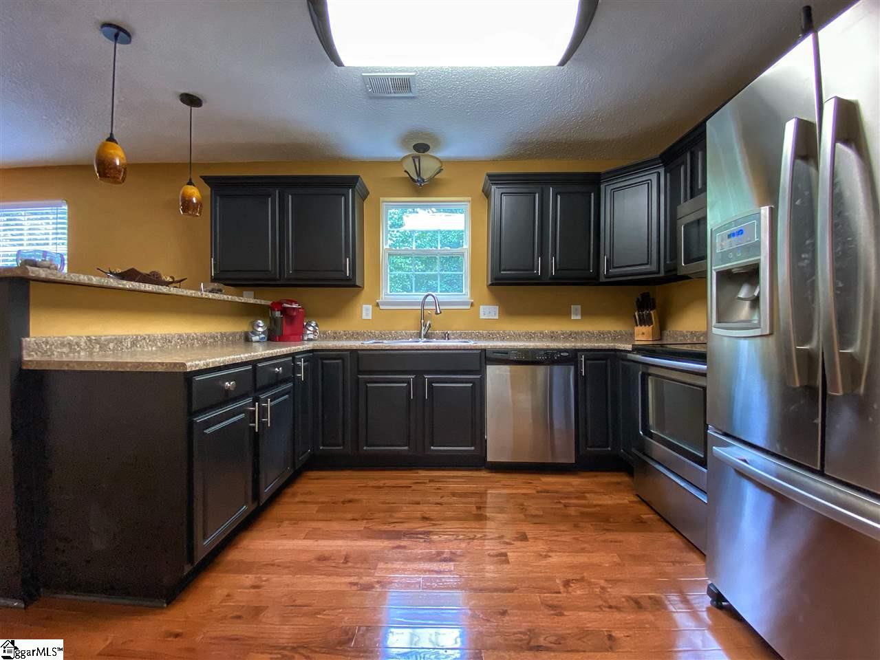 100 Timberjack Street Simpsonville, SC 29680 - Photo 4 of 19 Gallery Image 4
