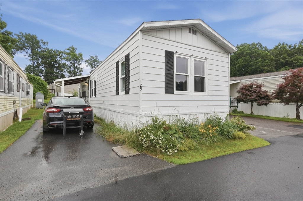 25 Groton School Road, Unit 29 Ayer, MA 01432 - Photo 3 of 21