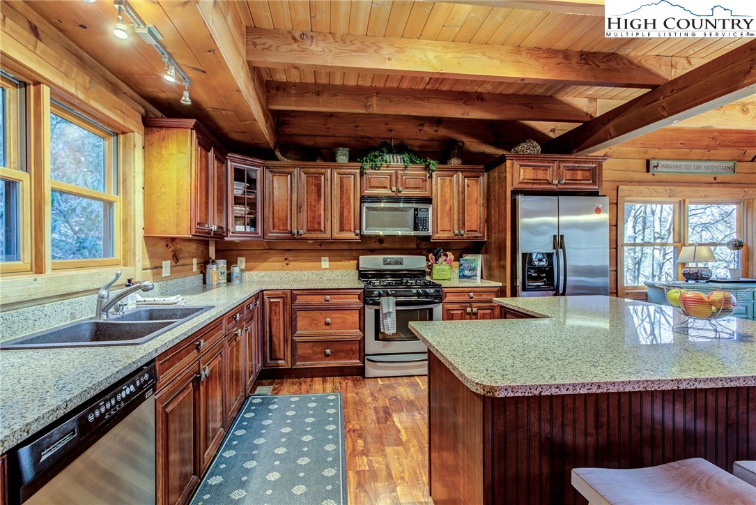 386 Little River Road Sugar Grove, NC 28679 - Photo 6 of 50 Gallery Image 6