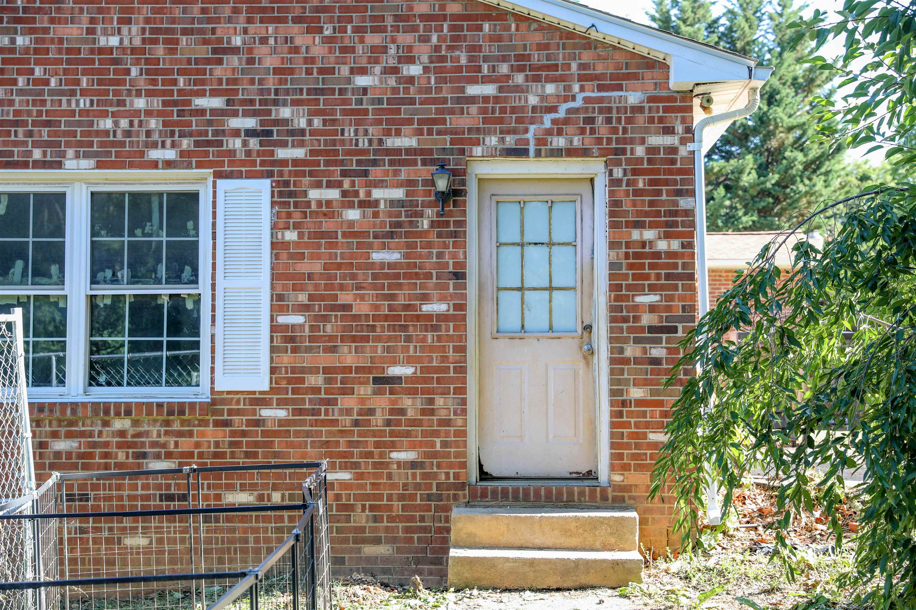 234 Montgomery Road Staunton, VA 24401 - Photo 10 of 39