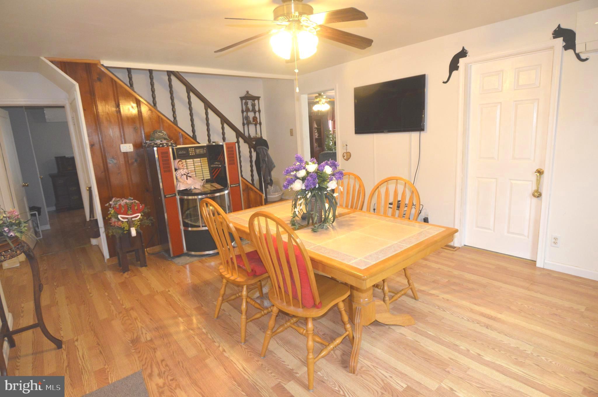 7515 Old Battle Grove Road Baltimore, MD 21222 - Photo 10 of 28 Dining room