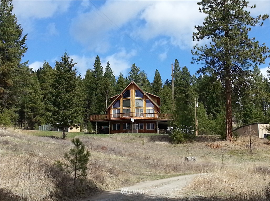 7 Starvation Ridge Road Republic, WA 99166 - Photo 2 of 22