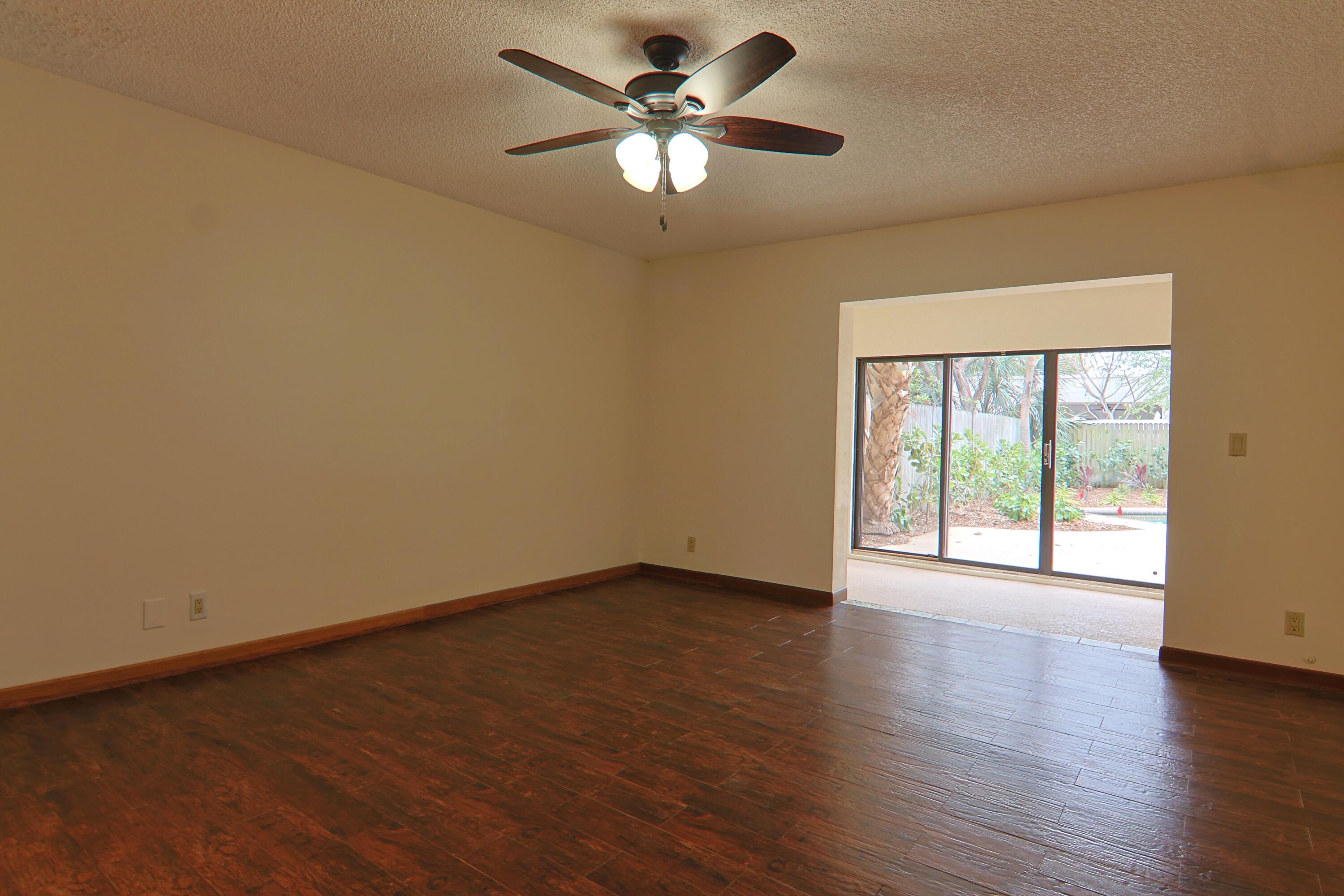 620 Hastings Street Boca Raton, FL 33487 - Photo 12 of 30 IMG_4812