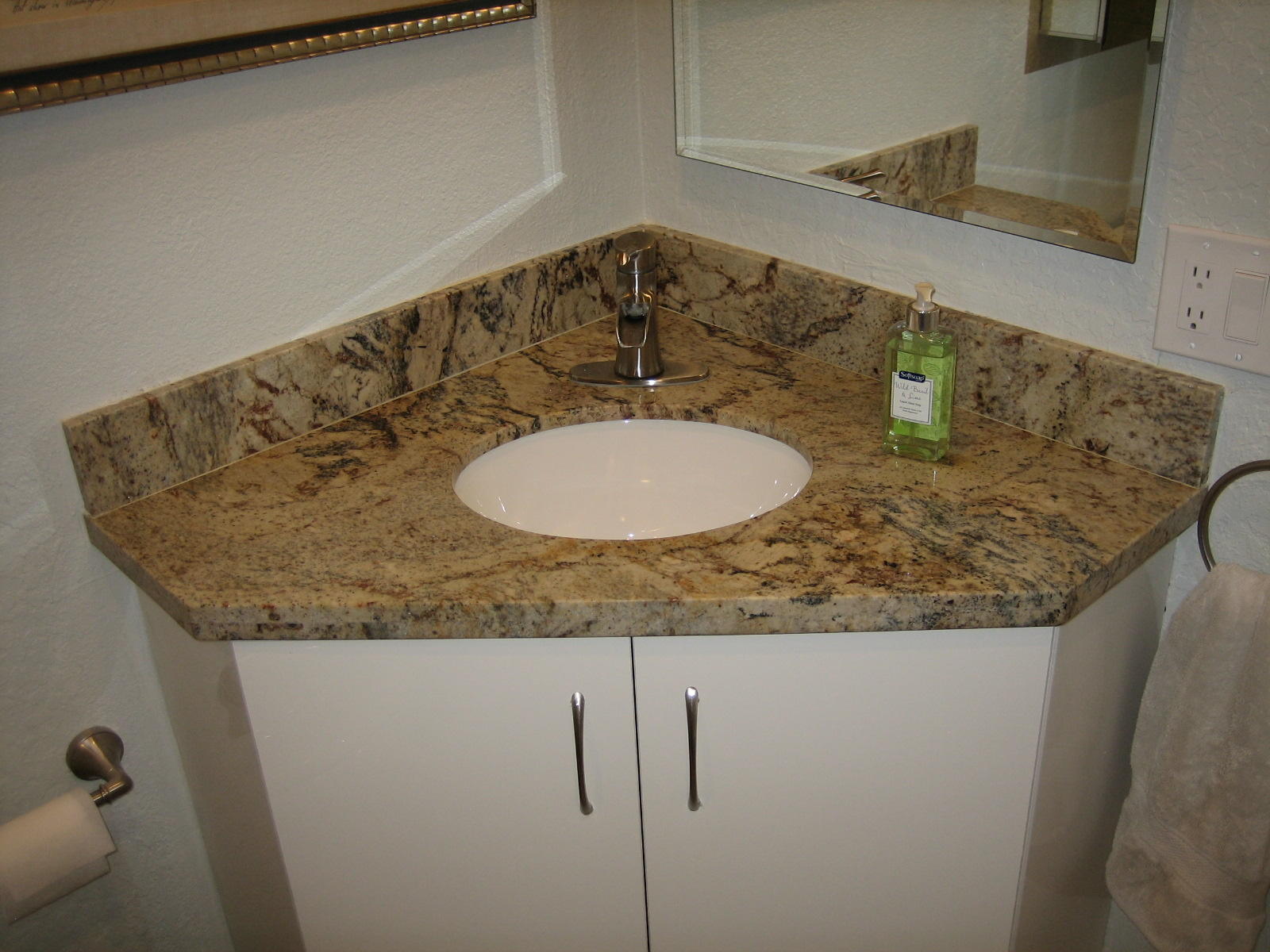 5189 Brookview Drive Boynton Beach, FL 33437 - Photo 36 of 57 2nd bath