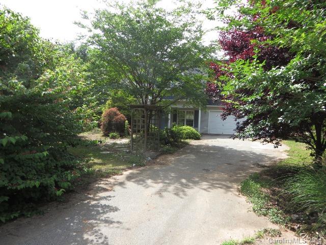 4195 Mt Beulah Road Maiden, NC 28650 - Photo 2 of 8