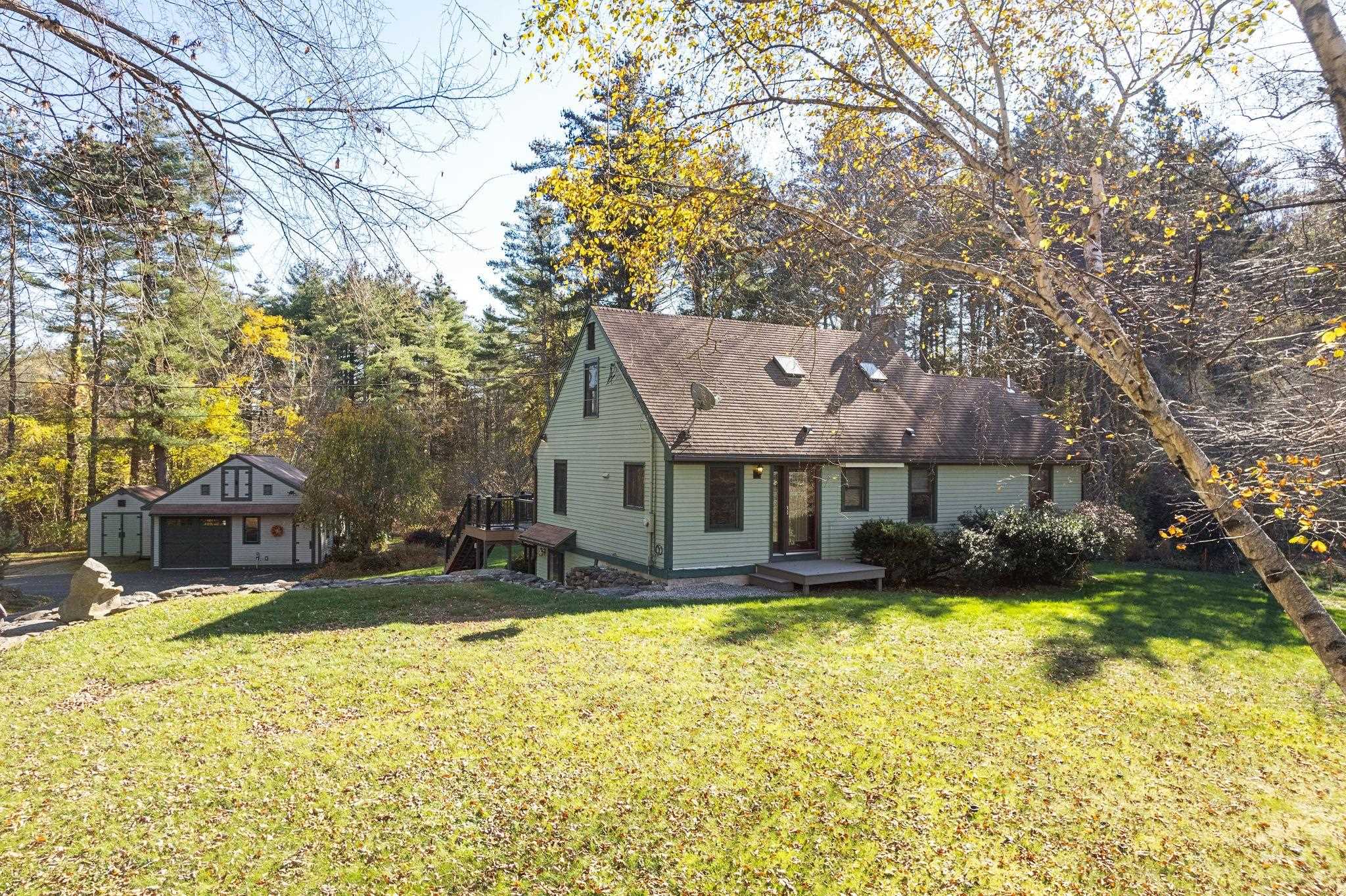 25 N Road Kensington, NH 03833 - Photo 1 of 38