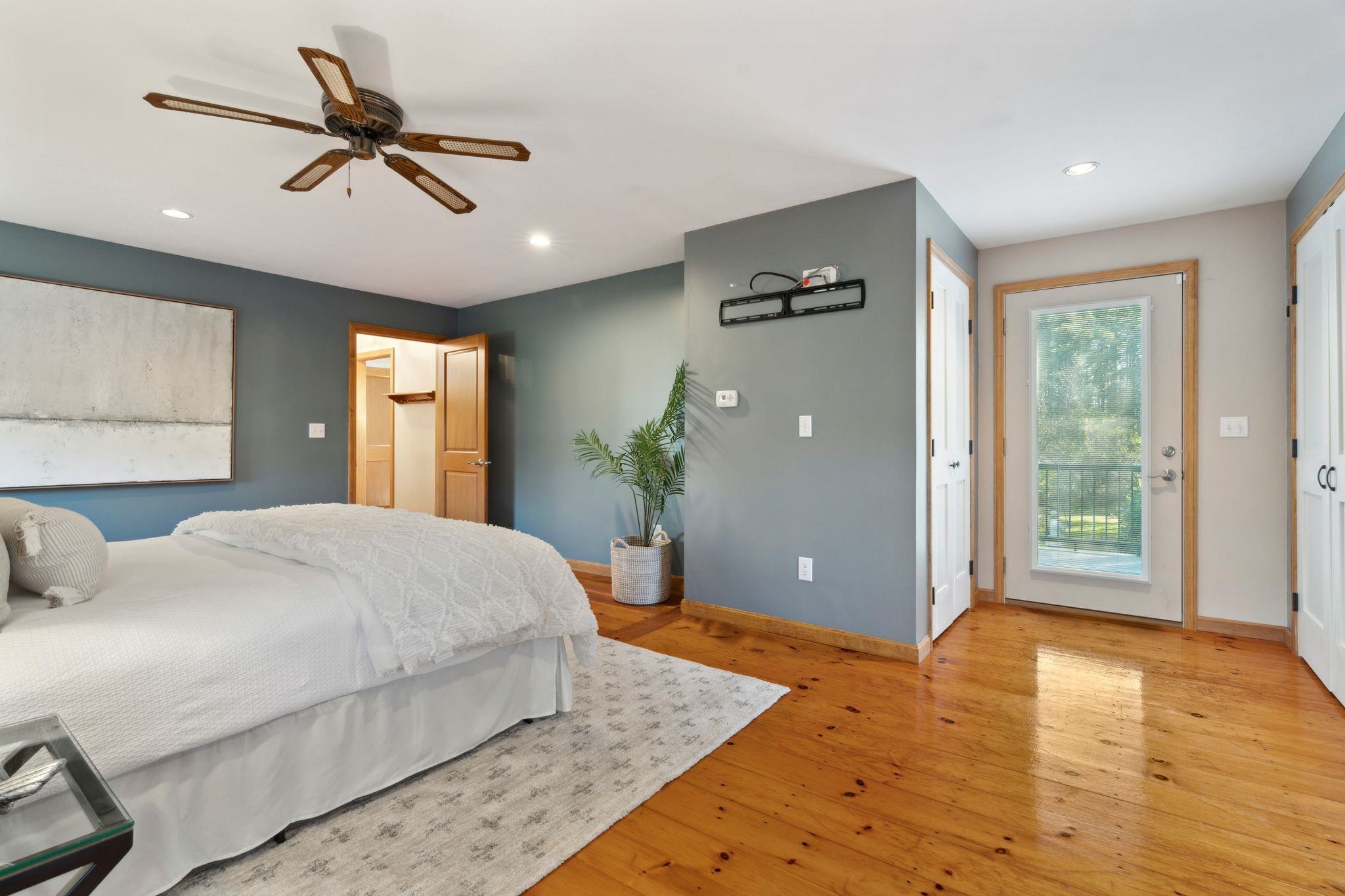 25 N Road Kensington, NH 03833 - Photo 3 of 38
