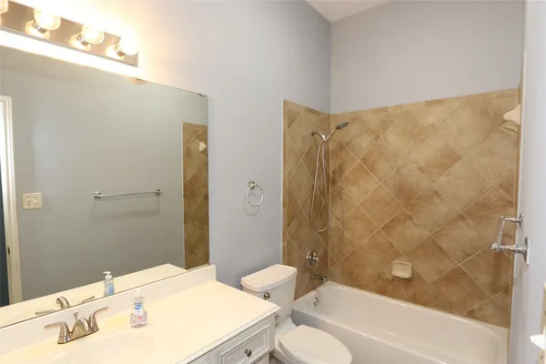 $2,395 | 11031 Anilu Drive, Richmond, TX 77406