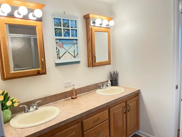 $229,900 | 1 Fernwood Court, Mays Landing, NJ 08330