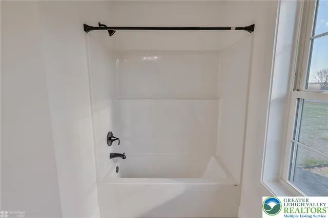 $675,000 | 936 Emerald Valley Lane, Bangor, PA 18013