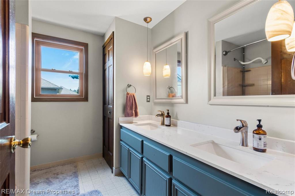 3110 Burlington Drive Rochester Hills, MI 48306 - Photo 22 of 34