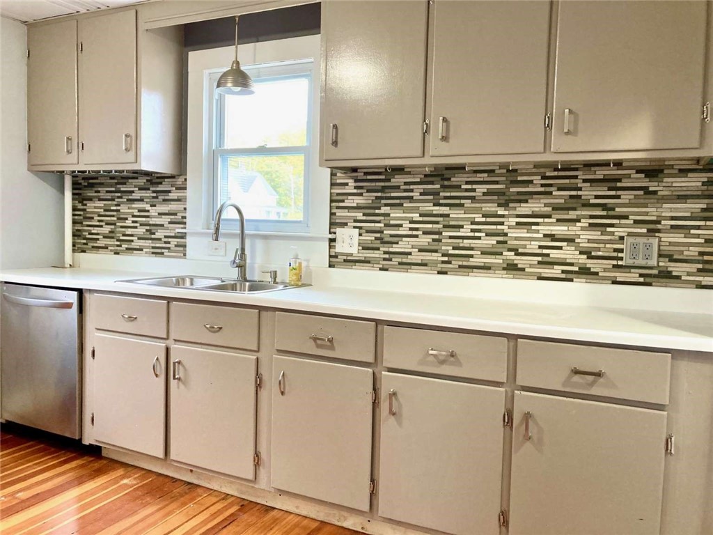 24 George Street Westerly, RI 02891 - Photo 14 of 25