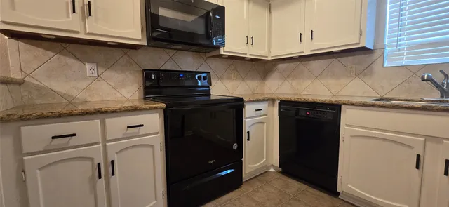 $158,000 | 14555 Wunderlich Drive, Unit 3403, Houston, TX 77069