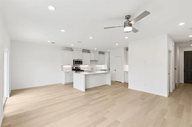 $364,990 | 3737 Pierce Lane, Grand Prairie, TX 75052