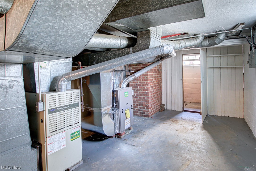 3423 Westbury Road Cleveland, OH 44120 - Photo 19 of 38 View of basement