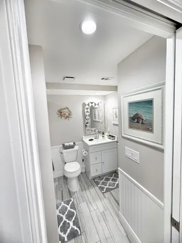 $2,500 | 3492 Northeast Causeway Boulevard, Unit 101, Jensen Beach, FL 34957