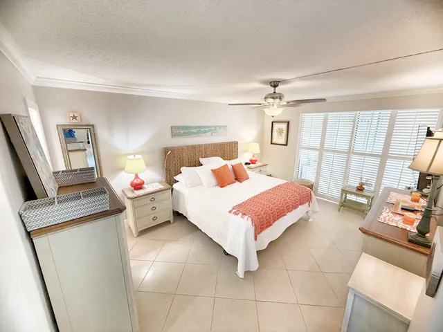 $2,500 | 3492 Northeast Causeway Boulevard, Unit 101, Jensen Beach, FL 34957