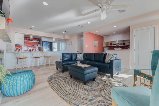 $1,185,000 | 21239 Gulf Drive, Galveston, TX 77554