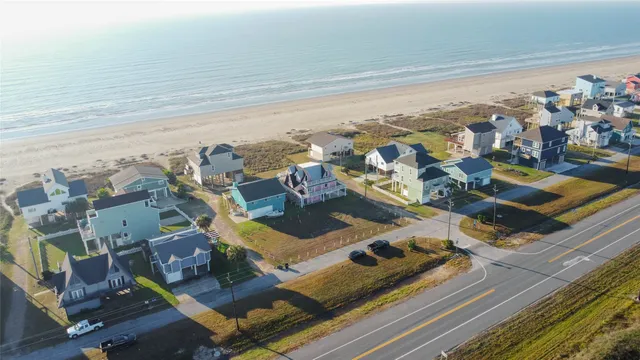 $1,185,000 | 21239 Gulf Drive, Galveston, TX 77554