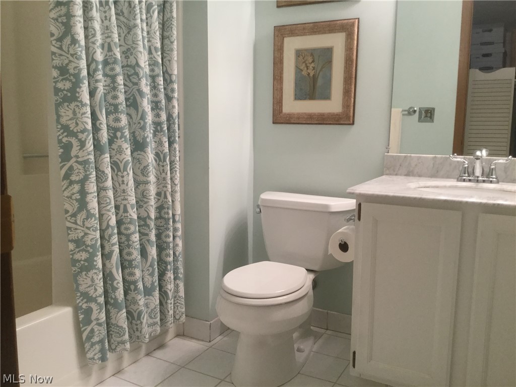 30069 Center Ridge Road, Unit D Westlake, OH 44145 - Photo 24 of 34 Gallery Image 24